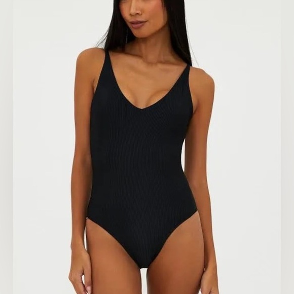 Beach Riot Reese One Piece Swimsuit - Picture 3 of 10